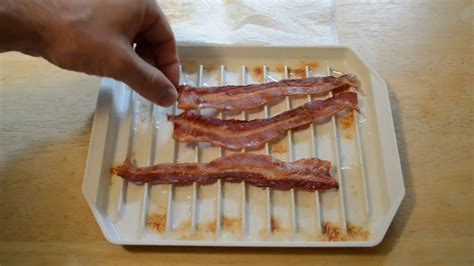 Nordic Wave Microwave Compact Bacon Rack Review - YouTube