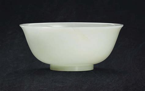 A FINELY CARVED WHITE JADE BOWL , QIANLONG PERIOD (1736-1795) | Christie's