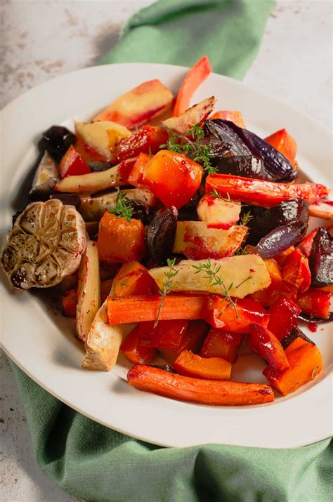 Easy Honey Roasted Vegetables - Lost in Food