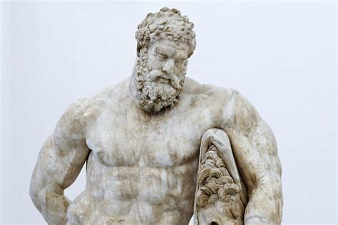 Three Ancient Sculptures of Hercules | DailyArt Magazine