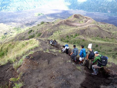 Sunrise volcano climb bali