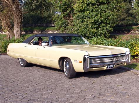 1969 Chrysler Crown Imperial - Information and photos - MOMENTcar