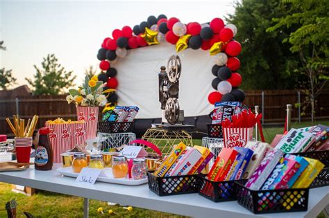 Throwing the Perfect Backyard Movie Party | Backyard movie party, Movie night birthday party ...