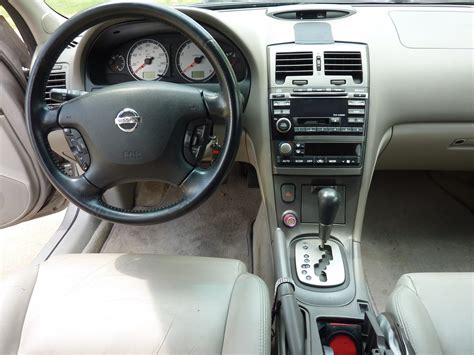 2002 Nissan maxima interior photos