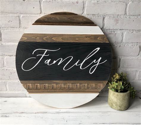 Family Wood Sign / Signs / Home Decor / Round Wood Sign / | Etsy ...