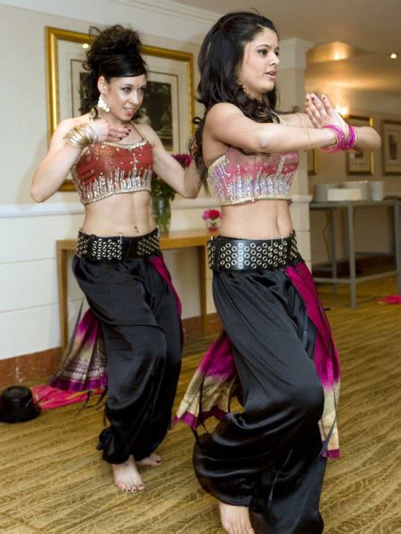 Hire Bollywood Dance Troupe | Fusion Dancers | Female Dancers London