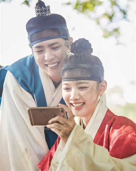 Park Bo Gum And Kim Yoo Jung Are Simply Adorable Behind The Scenes Of “Moonlight Drawn By Clouds ...