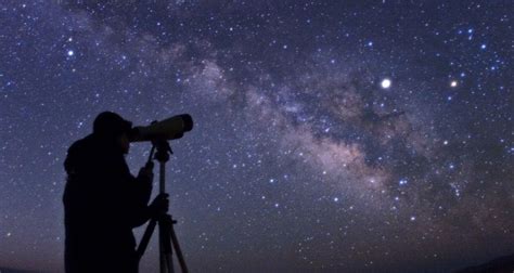 5 Best Binoculars for Stargazing (Reviews Updated 2020) - GigOptix