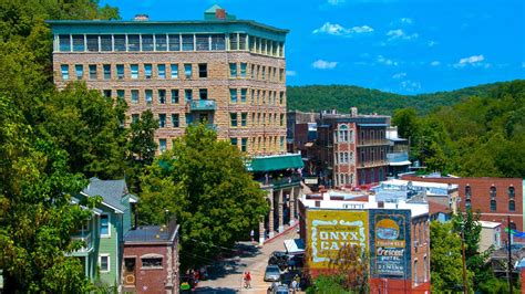 Top 10 Eureka Springs Hotels $62 | Cheap Hotels on Expedia