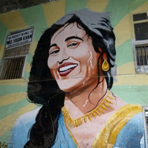 Bandra’s street art: Bollywood on the walls – My Favourite Things