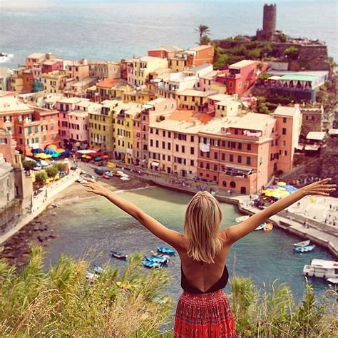 Italian Riviera | 21 Snaps That Serve Up Ultimate Outfit Inspiration For Your Next Vacation ...