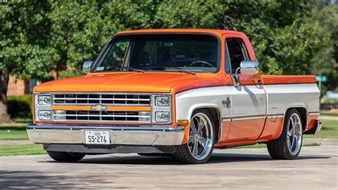 1985 Chevrolet Silverado Pickup | S64 | Dallas 2020