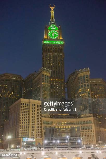 Abraj Al Bait Clock Tower Photos and Premium High Res Pictures - Getty ...