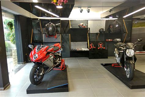 MV Agusta inaugurates MotoRoyale dealership in Ahmedabad | Autocar India