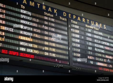 Train Departure Board Time Stock Photos & Train Departure Board Time ...