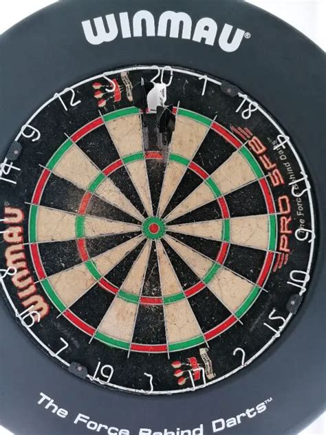 How to Get Better at Darts (8 Winning Tips) - Decent Darts