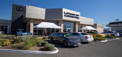 Lexus of Cerritos