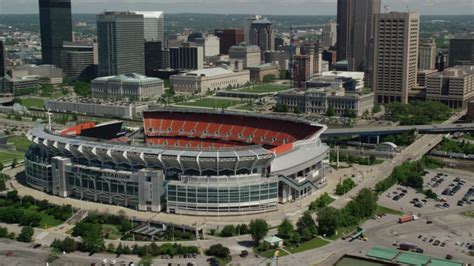 5K aerial video of FirstEnergy Stadium, formerly Cleveland Browns ...