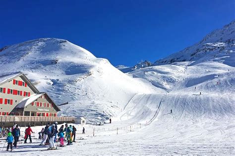 Affordable Skiing in Switzerland: Tips & Cheap Swiss Ski Resorts