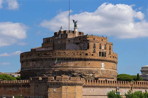 Mausoleum of Hadrian In Rome Photograph by Artur Bogacki | Pixels