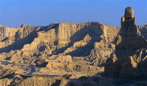 Makran Coastal Highway, a dusty and daring scenic drive in Pakistan (@munaza_kazmi) – Ismailimail