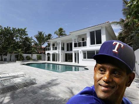 How Sammy Sosa Achieved a Net Worth of $70 Million?