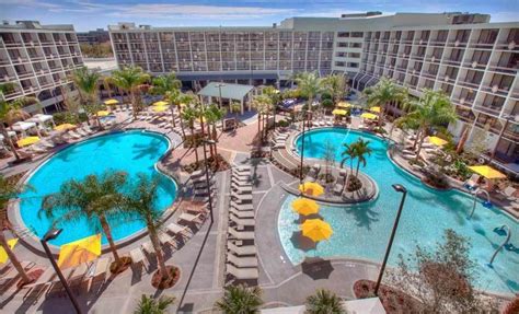 Stay at Sheraton Lake Buena Vista Resort in Orlando - Groupon Orlando ...