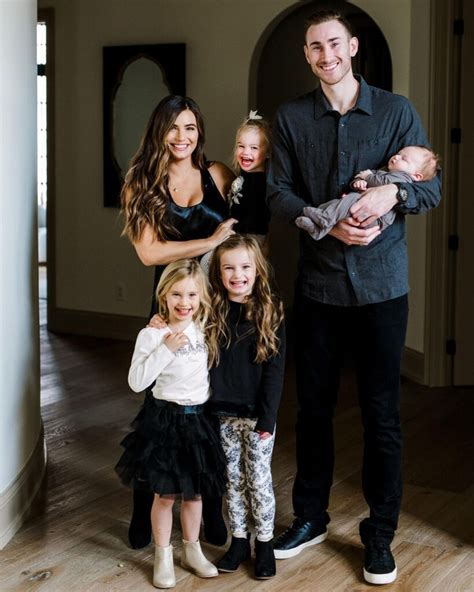 Gordon Hayward Wife Robyn Hayward Is Mom Of Four