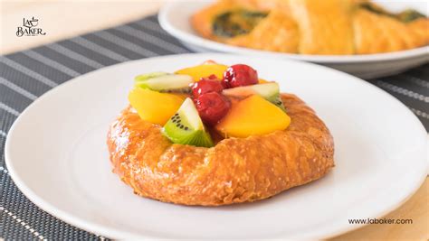 How to Make Delicious Fruit Danish Pastry by Following This Recipe!