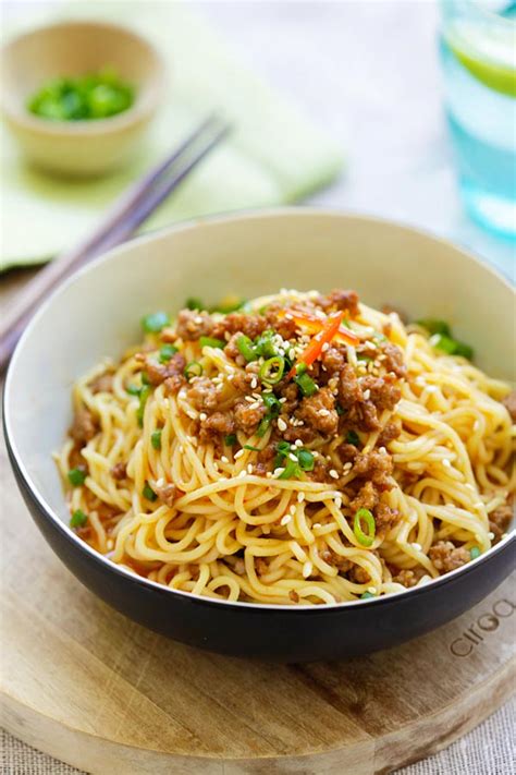 Dan Dan Noodles | Easy Delicious Recipes