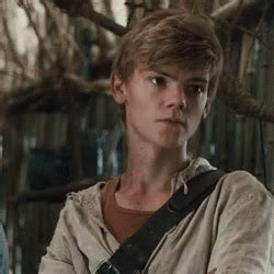 Newt Thomas Brodie Sangster GIF - Newt Thomas Brodie Sangster The Maze Runner - Scopri e ...