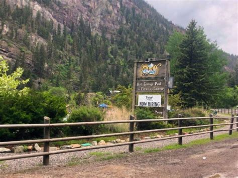 5 Best Ouray Hot Springs to Play or Relax