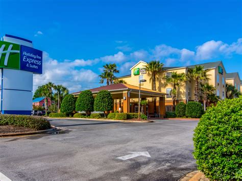 Hotel in Destin near Beach | Holiday Inn Express & Suites Destin E ...