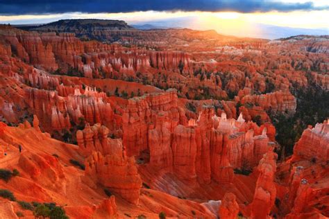 Glowing Rocks: Landscape Photography & Hiking Bryce Canyon National Park - Curious Writer.