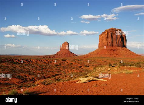 Monument Valley, Arizona Utah border, USA Stock Photo - Alamy