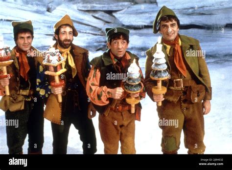 SCENE WITH DUDLEY MOORE, SANTA CLAUS, 1985 Stock Photo - Alamy