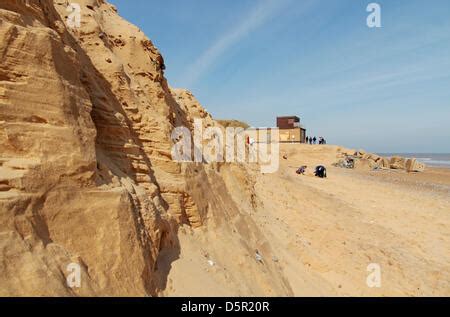 Coastal Erosion, Hemsby, Norfolk, England Stock Photo: 72585090 - Alamy