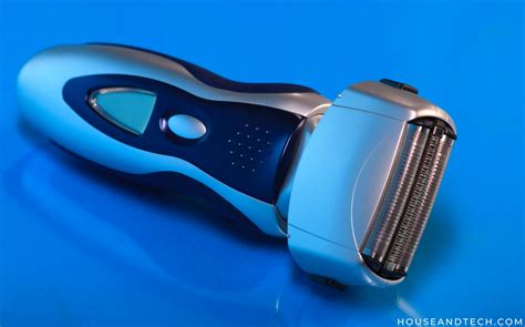 The 5 Best Electric Shavers For Sensitive Skin Of 2023