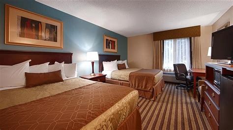 BEST WESTERN PLUS SIKESTON - Updated 2024 Prices & Hotel Reviews (MO)