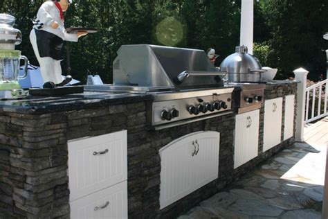 Outdoor grill islands | For Residential Pros