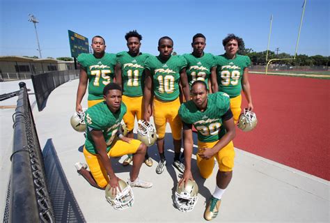 Press-Telegram Football Preview: Long Beach Poly starts new chapter by reviving pillars of its ...