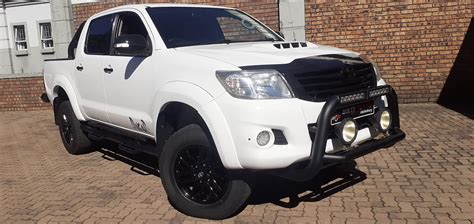 TOYOTA HILUX DAKAR 3.0 D4D - Walts Motors