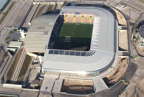 Italy: Udinese stadium complete, renamed Dacia Arena – StadiumDB.com