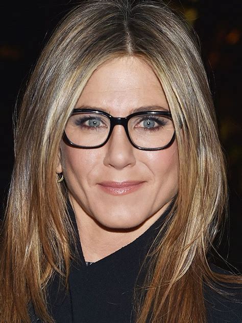 Are These Celebs Hotter With Or Without Glasses? | Jennifer aniston ...