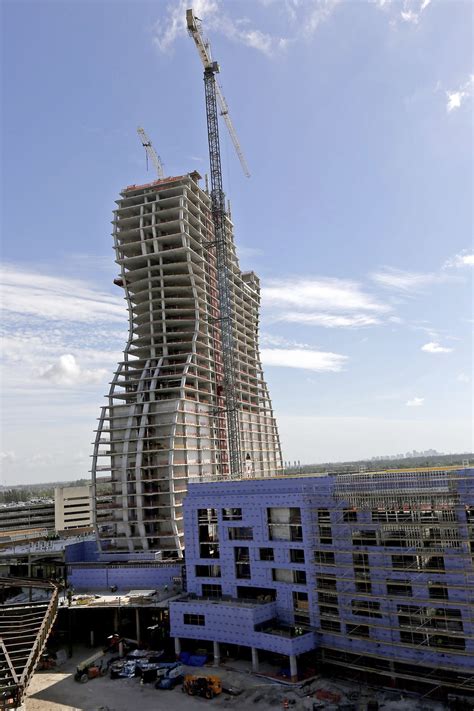 Unique guitar-shaped hotel opens at Florida Seminole casino