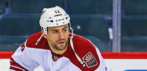 Phoenix Coyotes Paul Bissonnette Twitter Story by John Marshall AP