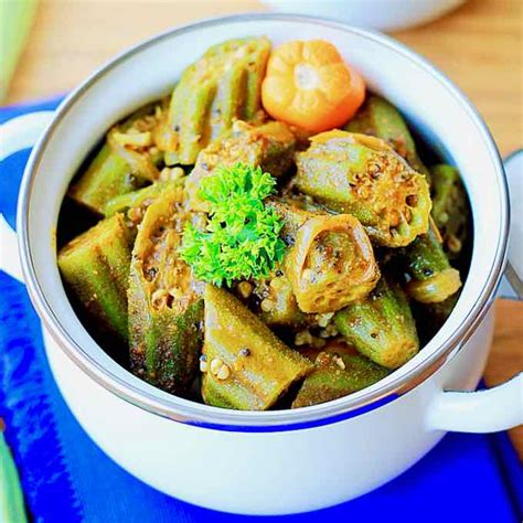 Hot Curried Okra - Traditional Recipe from Equatorial Guinea | 196 flavors