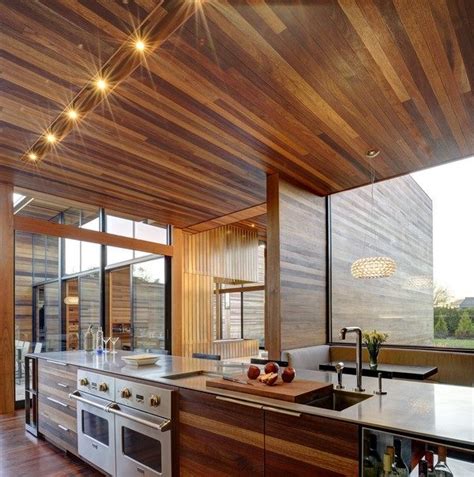 The advantages of wood ceiling in contemporary home interior design