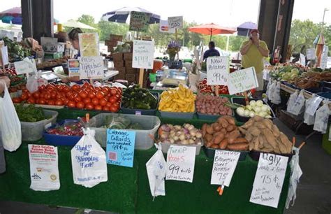 Raleigh Farmers Market in Raleigh: 3 reviews and 4 photos