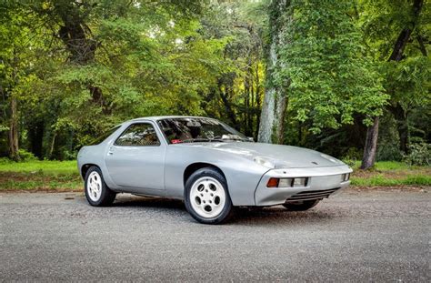 10 Things You Didn't Know about The 1978 Porsche 928